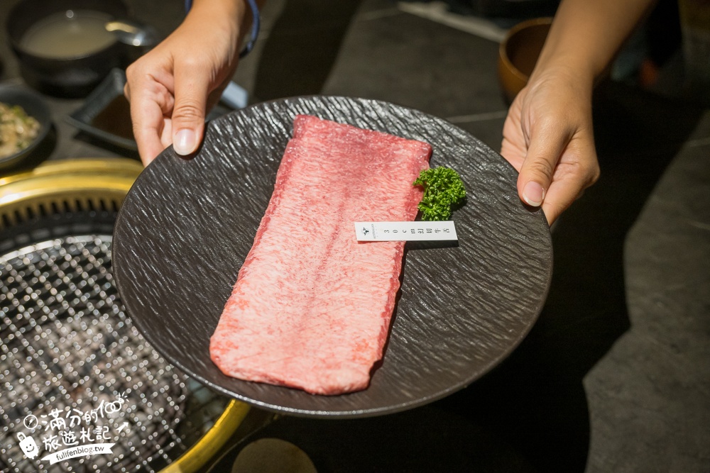 【彰化燒肉首選】脂本燒肉ZHIBEN YKNK彰化店,必吃30cm幻切牛舌＆蔥鹽口袋牛舌,親子友善餐廳.桌邊服務太加分!