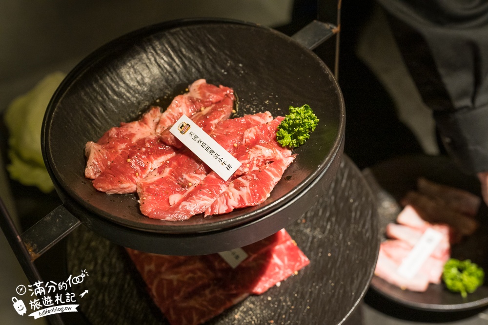 【彰化燒肉首選】脂本燒肉ZHIBEN YKNK彰化店,必吃30cm幻切牛舌＆蔥鹽口袋牛舌,親子友善餐廳.桌邊服務太加分!