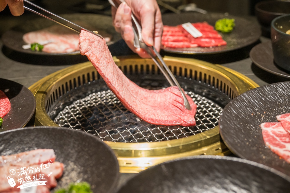 【彰化燒肉首選】脂本燒肉ZHIBEN YKNK彰化店,必吃30cm幻切牛舌＆蔥鹽口袋牛舌,親子友善餐廳.桌邊服務太加分!