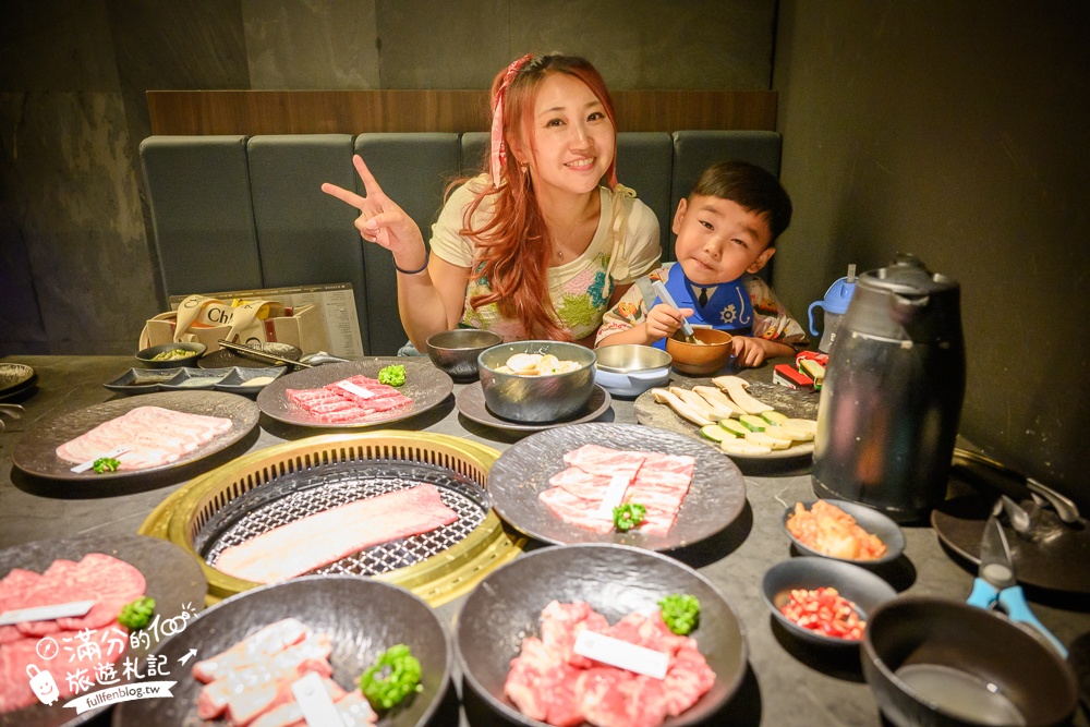 【彰化燒肉首選】脂本燒肉ZHIBEN YKNK彰化店,必吃30cm幻切牛舌＆蔥鹽口袋牛舌,親子友善餐廳.桌邊服務太加分!