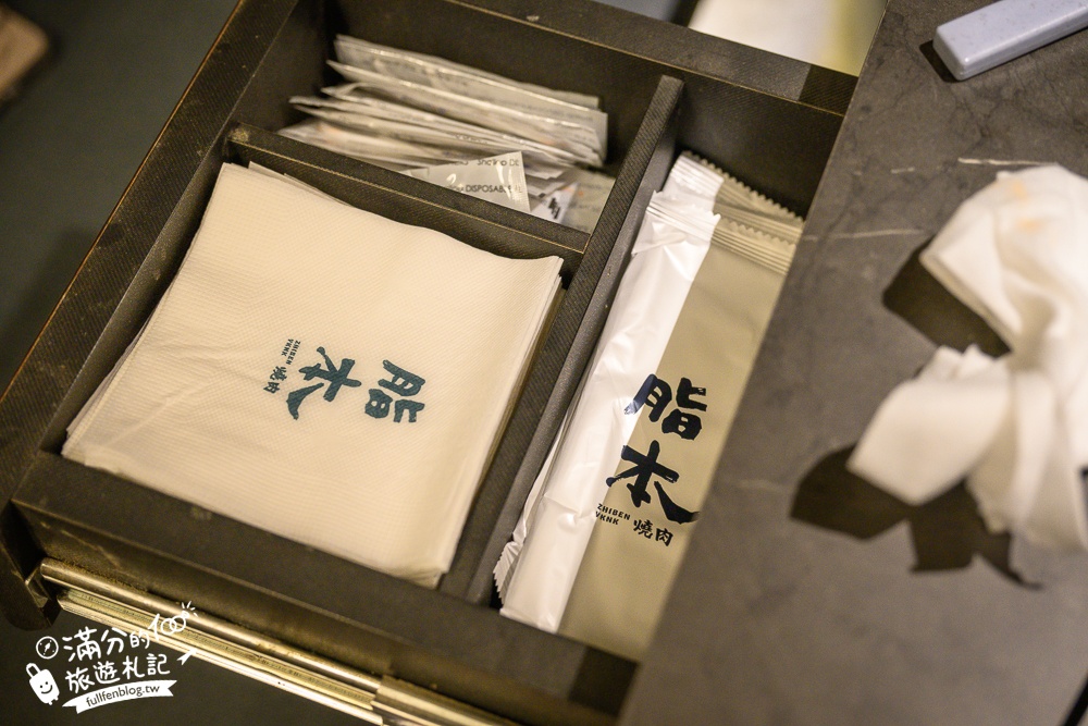 【彰化燒肉首選】脂本燒肉ZHIBEN YKNK彰化店,必吃30cm幻切牛舌＆蔥鹽口袋牛舌,親子友善餐廳.桌邊服務太加分!