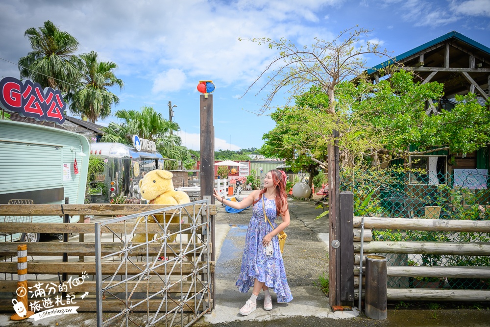 萬里【Time奶奶·樹屋咖啡樂園】低消只要100元,在精靈樹屋裡下午茶.還能和水豚.侏儒山羊.陸龜一起玩!