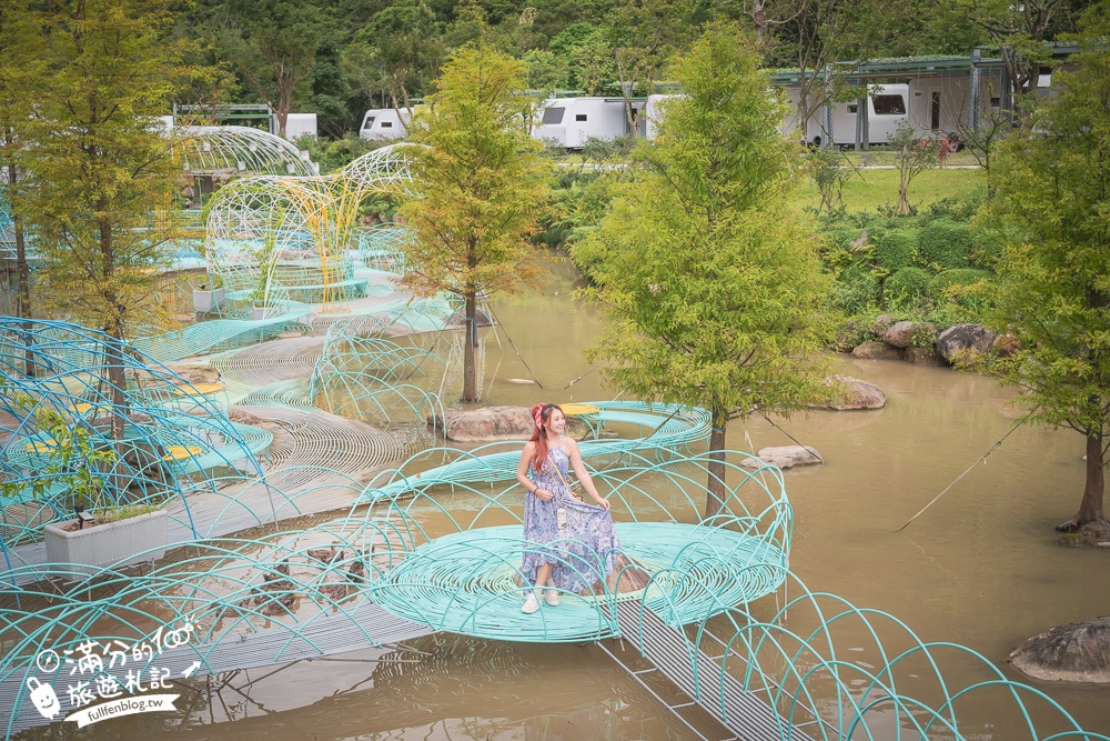 萬里【亮山川Lands & Stream Resort Park】野柳最新隱藏版玩水景點.全台唯一鋼筋彩虹水上步道超吸睛!
