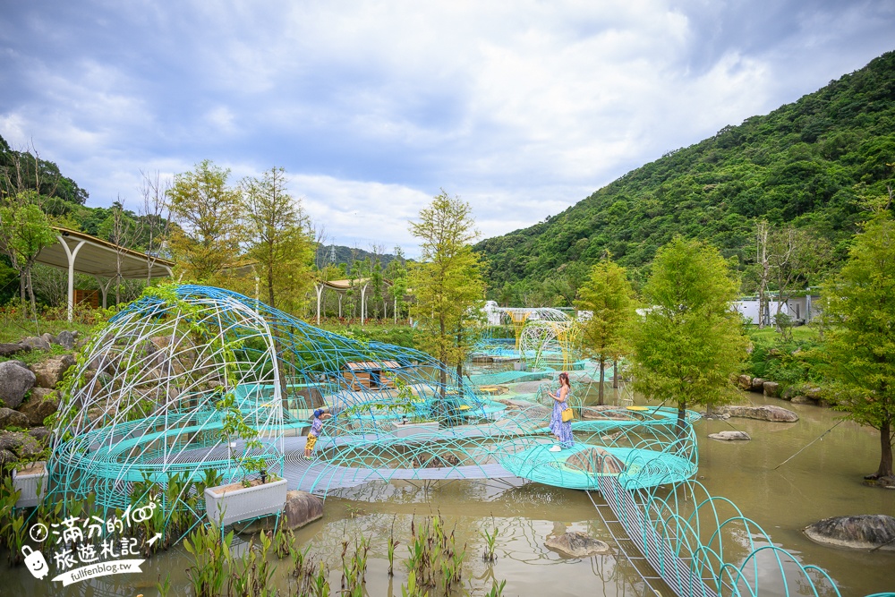 萬里【亮山川Lands & Stream Resort Park】野柳最新隱藏版玩水景點.全台唯一鋼筋彩虹水上步道超吸睛!
