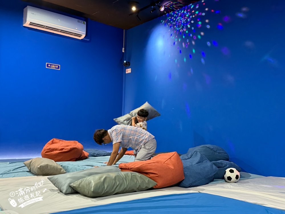 宜蘭新景點【免睡殿 Sleepy Free】全新室內跳床基地~百萬名床任你狂歡跳耀,舒壓又有趣!