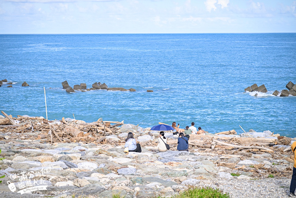 花蓮【太平洋公園】免門票看海月亮彎基地,海景第一排兒童遊戲場,海賊船沙坑滑梯.軌道滑索免費玩! 花蓮【太平洋公園】免門票看海月亮彎基地,海景第一排兒童遊戲場,海賊船沙坑滑梯.軌道滑索免費玩!