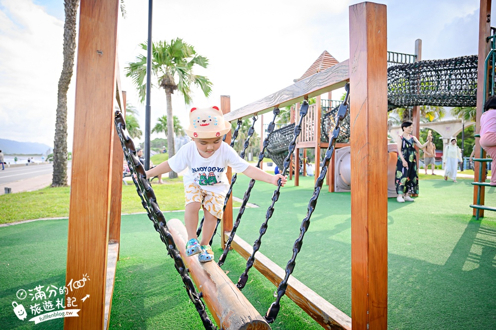 花蓮【太平洋公園】免門票看海月亮彎基地,海景第一排兒童遊戲場,海賊船沙坑滑梯.軌道滑索免費玩! 花蓮【太平洋公園】免門票看海月亮彎基地,海景第一排兒童遊戲場,海賊船沙坑滑梯.軌道滑索免費玩!