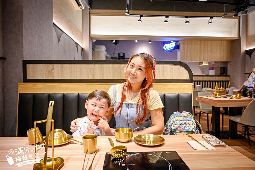 桃園美食【正谷家南平店】集結經典韓式料理,韓式火鍋.銅板烤肉.韓式生醃醬蝦醬蟹.韓式炸雞一次滿足!