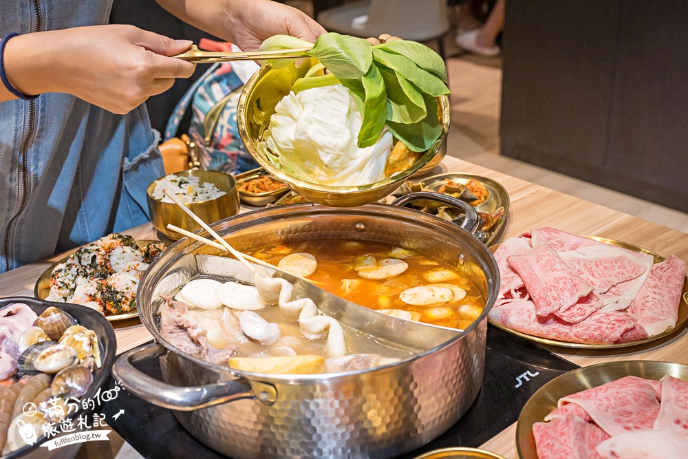 桃園美食【正谷家南平店】集結經典韓式料理,韓式火鍋.銅板烤肉.韓式生醃醬蝦醬蟹.韓式炸雞一次滿足!