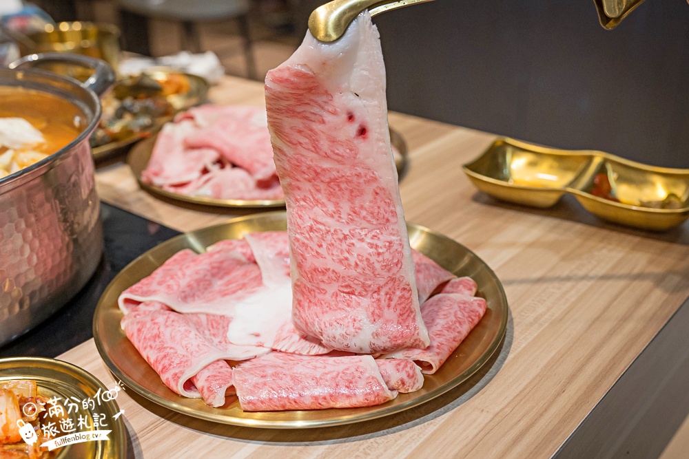 桃園美食【正谷家南平店】集結經典韓式料理,韓式火鍋.銅板烤肉.韓式生醃醬蝦醬蟹.韓式炸雞一次滿足!