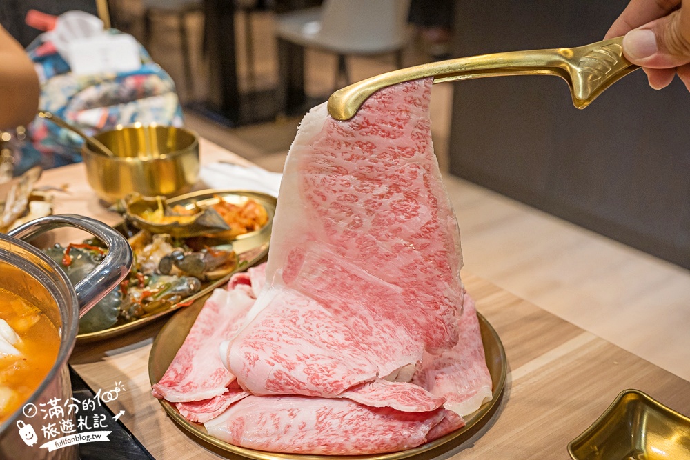 桃園美食【正谷家南平店】集結經典韓式料理,韓式火鍋.銅板烤肉.韓式生醃醬蝦醬蟹.韓式炸雞一次滿足!