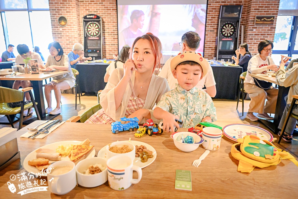 台中飯店推薦【震大金鬱金香酒店】台中海線高質感飯店.兒童遊戲區.休閒空間.澎湃自助吧早餐好享受!