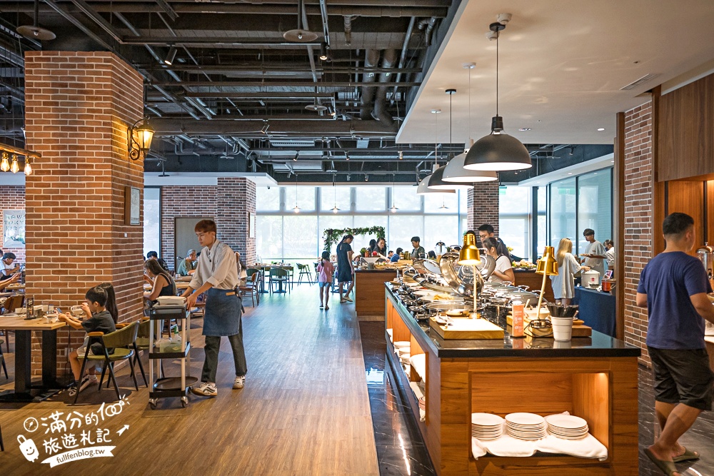 台中飯店推薦【震大金鬱金香酒店】台中海線高質感飯店.兒童遊戲區.休閒空間.澎湃自助吧早餐好享受!