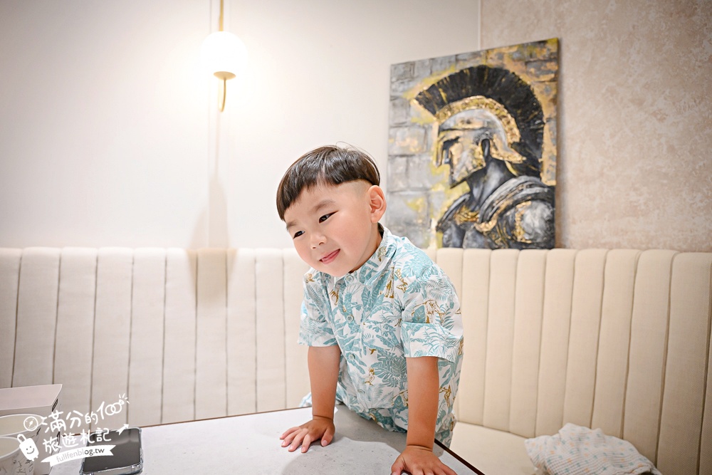 台中【天奕創意料理咖啡】后里親子餐廳推薦,平價質感咖啡館.可吃飯吃麵,還有戶外大草原遊戲區!