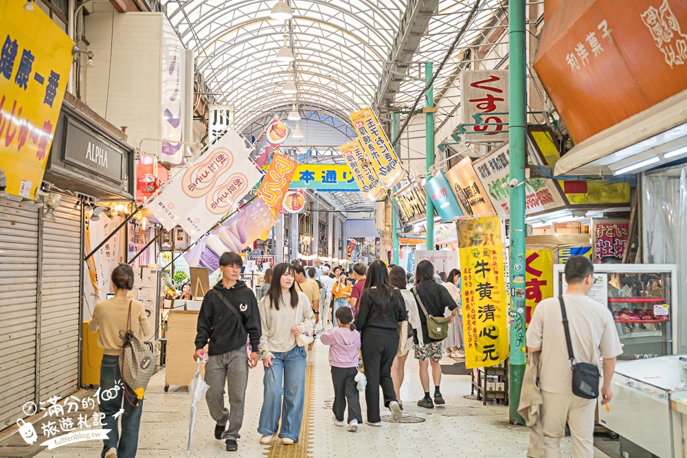 沖繩【那霸市第一牧志公設市場怎麼逛？怎麼吃？代客料理怎麼買？】號稱沖繩人的廚房,必吃夜光貝&龍蝦料理!