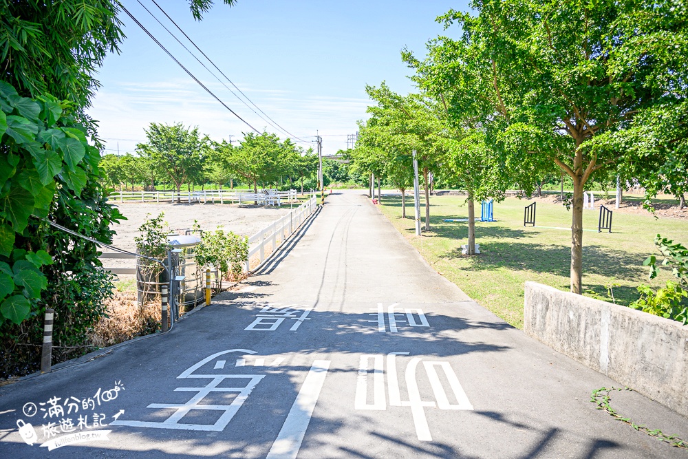 台中騎馬體驗【先騰馬業神岡分部】綠林包圍療癒的馬場基地,親子同行享受騎馬的樂趣!