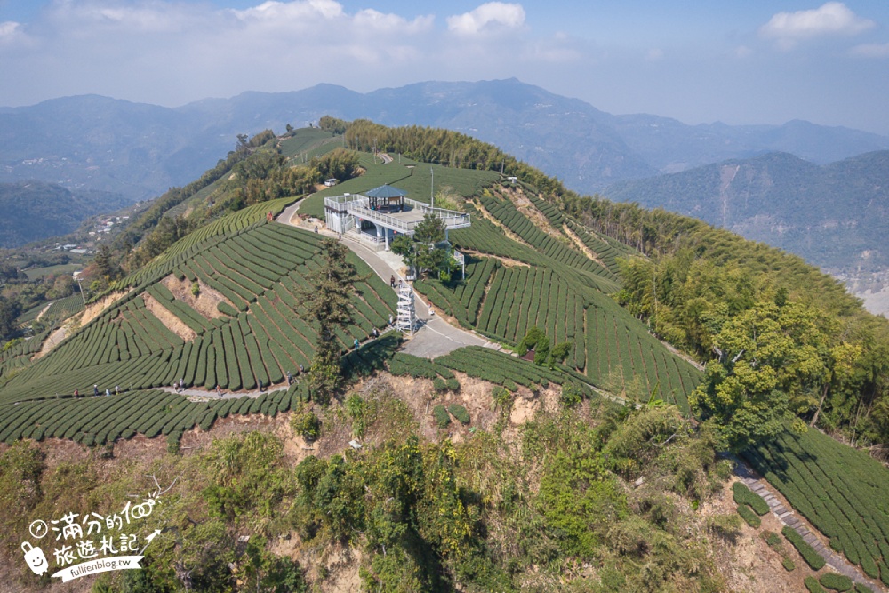 嘉義景點【海鼠山1314觀景台】免門票全台最美抹茶田.必拍愛情塔,免步行~360度茶田風光盡收眼底!