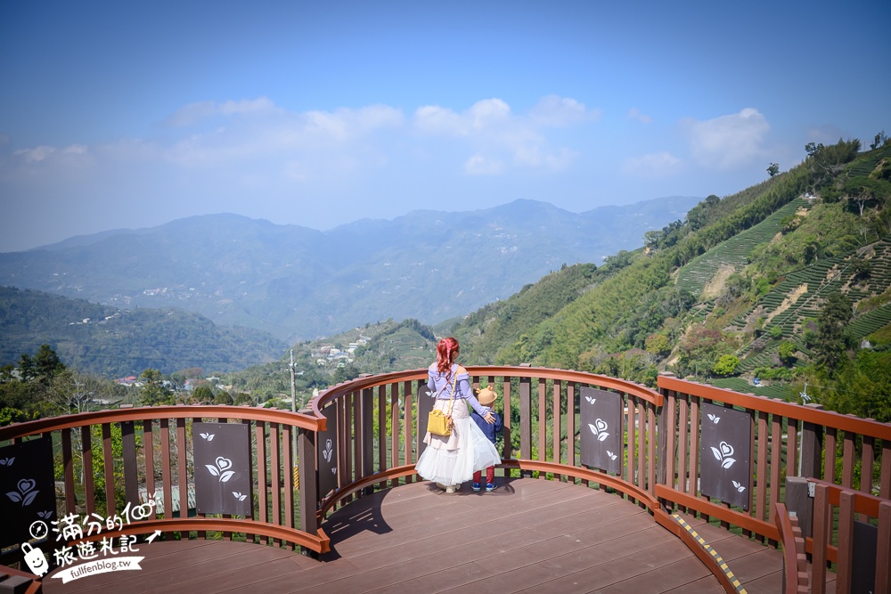嘉義景點【海鼠山1314觀景台】免門票全台最美抹茶田.必拍愛情塔,免步行~360度茶田風光盡收眼底!