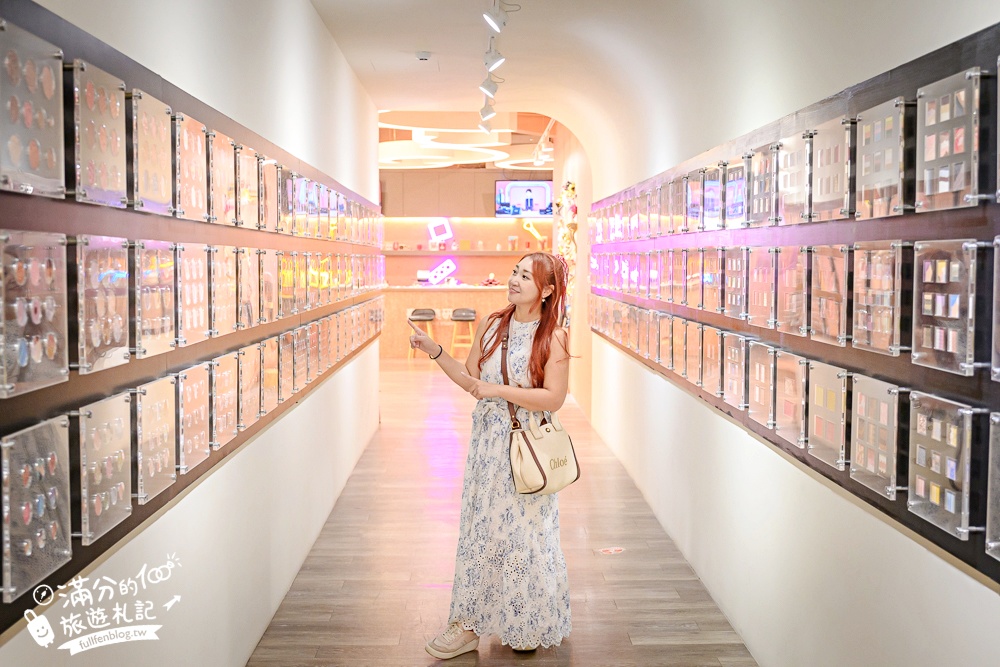 【臺灣美研院美妝博物館】美妝主題休閒園區,巨無霸粉盒.唇膏好好拍,免費體驗婚紗拍照走伸展台! 【臺灣美研院美妝博物館】美妝主題休閒園區,巨無霸粉盒.唇膏好好拍,免費體驗婚紗拍照走伸展台!