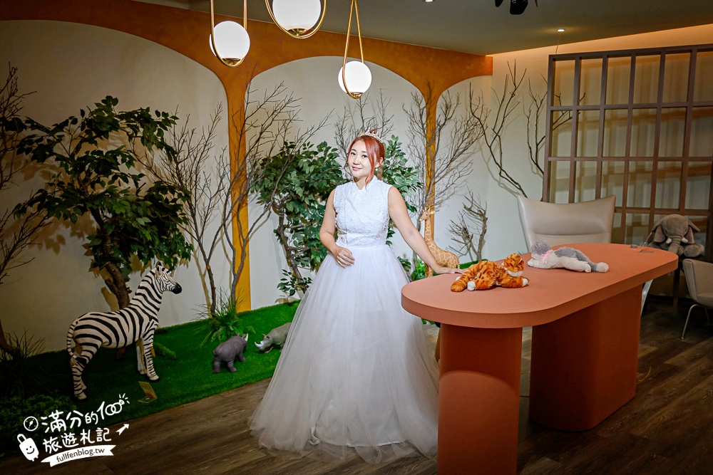 【臺灣美研院美妝博物館】美妝主題休閒園區,巨無霸粉盒.唇膏好好拍,免費體驗婚紗拍照走伸展台! 【臺灣美研院美妝博物館】美妝主題休閒園區,巨無霸粉盒.唇膏好好拍,免費體驗婚紗拍照走伸展台!