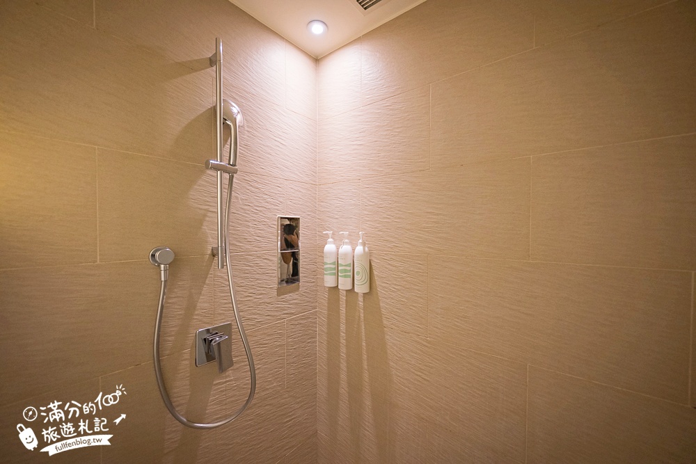 【2025台南和逸飯店】和逸飯店台南西門館卡通頻道主題房開箱.一泊一食&超豐富親子遊戲設施超好玩!