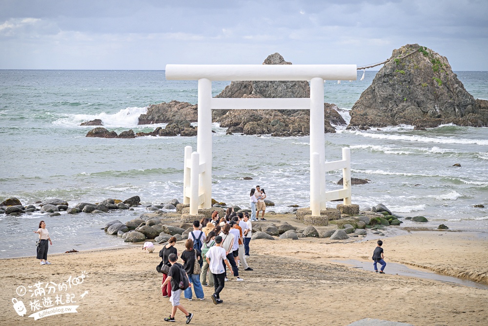 福岡景點【櫻井二見浦夫婦岩】糸島必訪日本海灘百選.海上的白色大鳥居.望夫妻奇岩.踩沙踏浪賞心悅目!