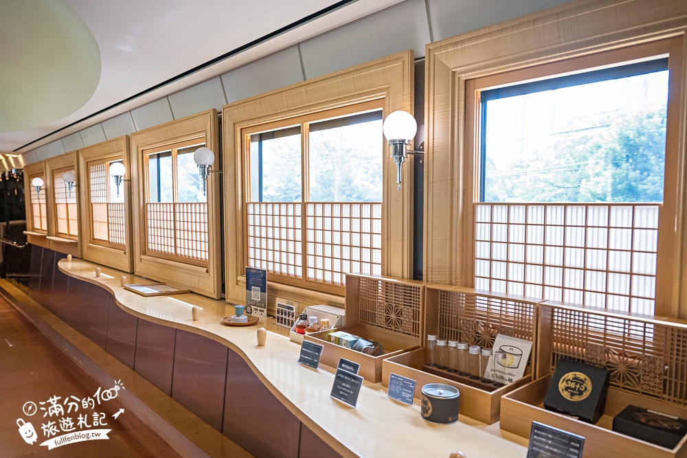 九州特色列車【JR九州36+3豪華觀光列車購票＆開箱搭乘攻略】燙金黑色車廂超帥氣,可以用餐飲酒.玩手作和復古村落觀光散策!