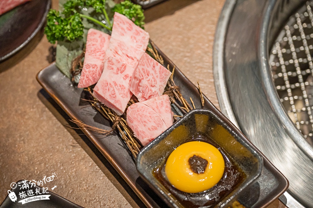 桃園日本和牛燒肉推薦【吃肉肉焼き肉専門店中壢店】日本A5和牛吃到飽.還享無限暢食自助吧.現作手搖飲和冰炫風! 桃園日本和牛燒肉推薦【吃肉肉焼き肉専門店中壢店】日本A5和牛吃到飽.還享無限暢食自助吧.現作手搖飲和冰炫風!