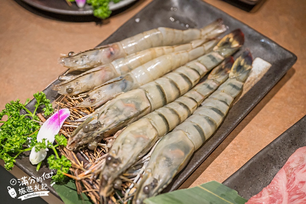 桃園日本和牛燒肉推薦【吃肉肉焼き肉専門店中壢店】日本A5和牛吃到飽.還享無限暢食自助吧.現作手搖飲和冰炫風! 桃園日本和牛燒肉推薦【吃肉肉焼き肉専門店中壢店】日本A5和牛吃到飽.還享無限暢食自助吧.現作手搖飲和冰炫風!