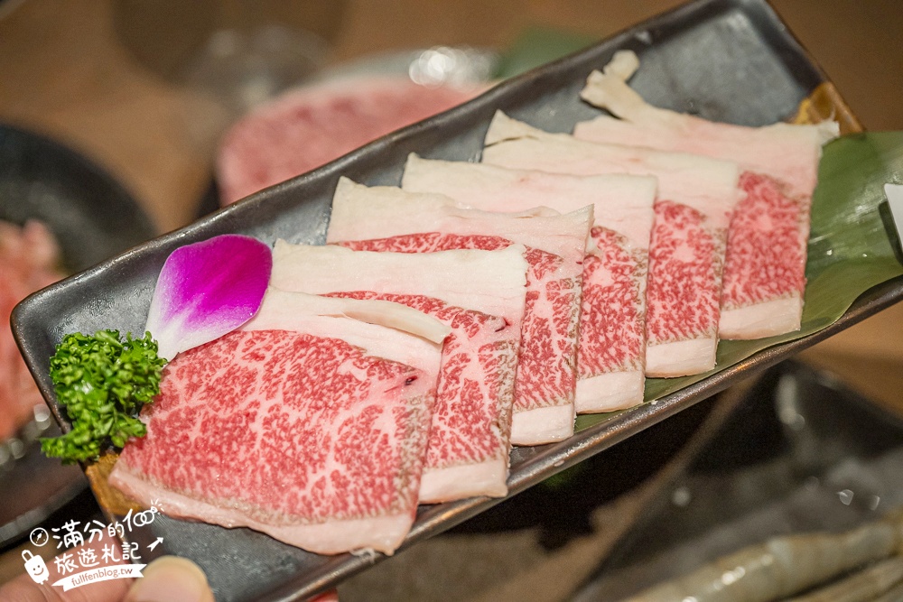 桃園日本和牛燒肉推薦【吃肉肉焼き肉専門店中壢店】日本A5和牛吃到飽.還享無限暢食自助吧.現作手搖飲和冰炫風! 桃園日本和牛燒肉推薦【吃肉肉焼き肉専門店中壢店】日本A5和牛吃到飽.還享無限暢食自助吧.現作手搖飲和冰炫風!