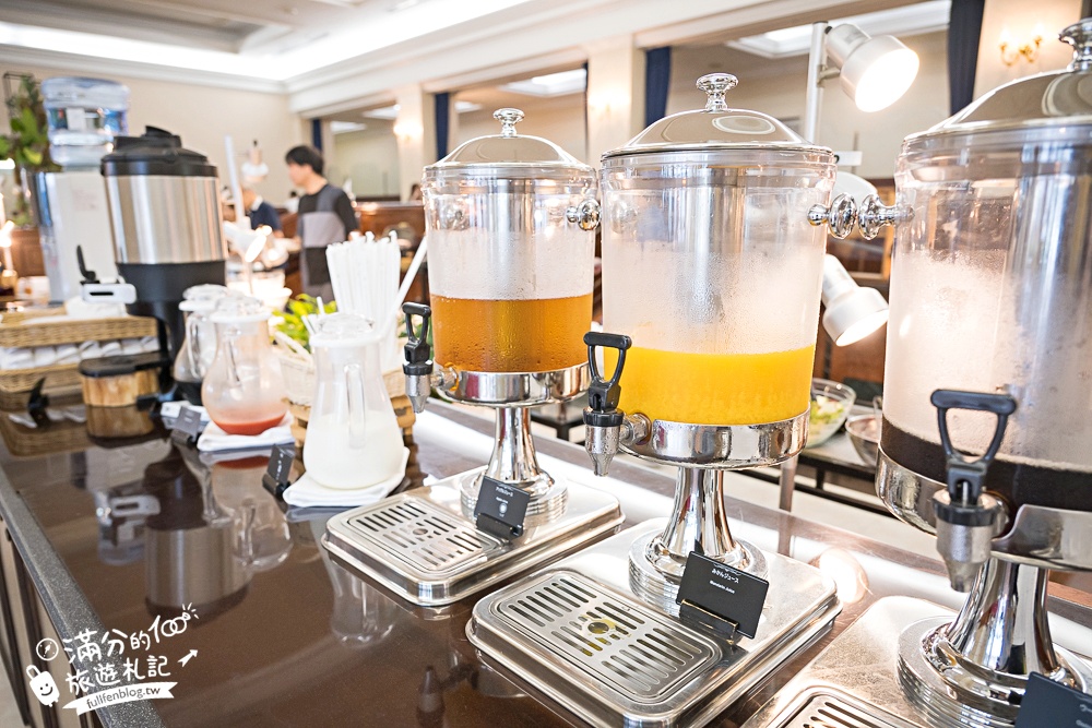 豪斯登堡飯店推薦【海牙飯店Hotel Denhaag Huis Ten Bosch】走路就到樂園,直接住在荷蘭風城堡裡!