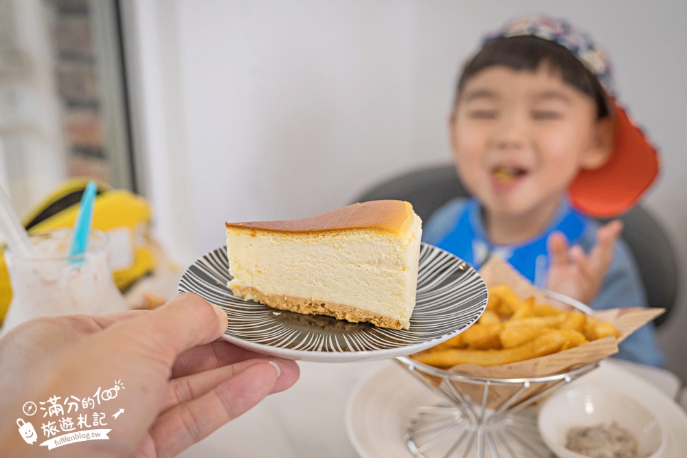 屏東新景點【茵茵喵喵貓咪咖啡館】座落枋寮彩虹藝鐵小鎮,與貓咪互動玩樂,還能玩拍繽紛彩色聚落! 屏東新景點【茵茵喵喵貓咪咖啡館】座落枋寮彩虹藝鐵小鎮,與貓咪互動玩樂,還能玩拍繽紛彩色聚落!