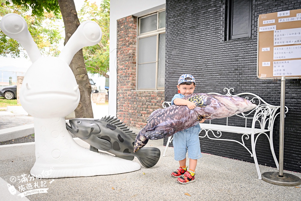 屏東新景點【茵茵喵喵貓咪咖啡館】座落枋寮彩虹藝鐵小鎮,與貓咪互動玩樂,還能玩拍繽紛彩色聚落! 屏東新景點【茵茵喵喵貓咪咖啡館】座落枋寮彩虹藝鐵小鎮,與貓咪互動玩樂,還能玩拍繽紛彩色聚落!