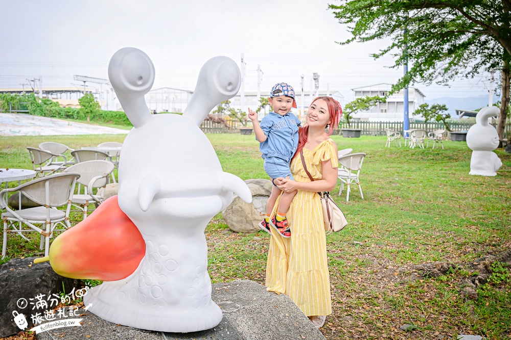 屏東新景點【茵茵喵喵貓咪咖啡館】座落枋寮彩虹藝鐵小鎮,與貓咪互動玩樂,還能玩拍繽紛彩色聚落! 屏東新景點【茵茵喵喵貓咪咖啡館】座落枋寮彩虹藝鐵小鎮,與貓咪互動玩樂,還能玩拍繽紛彩色聚落!