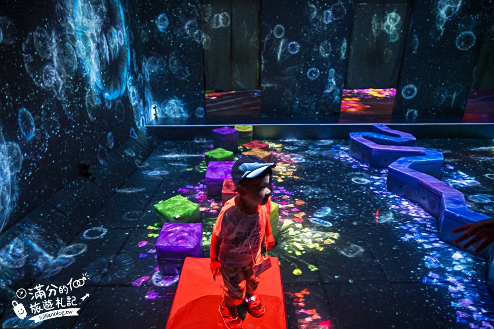 九州【福岡teamLab森林玩樂攻略】福岡親子景點推薦.充滿驚喜大型美術館.魅力四射的花花世界!