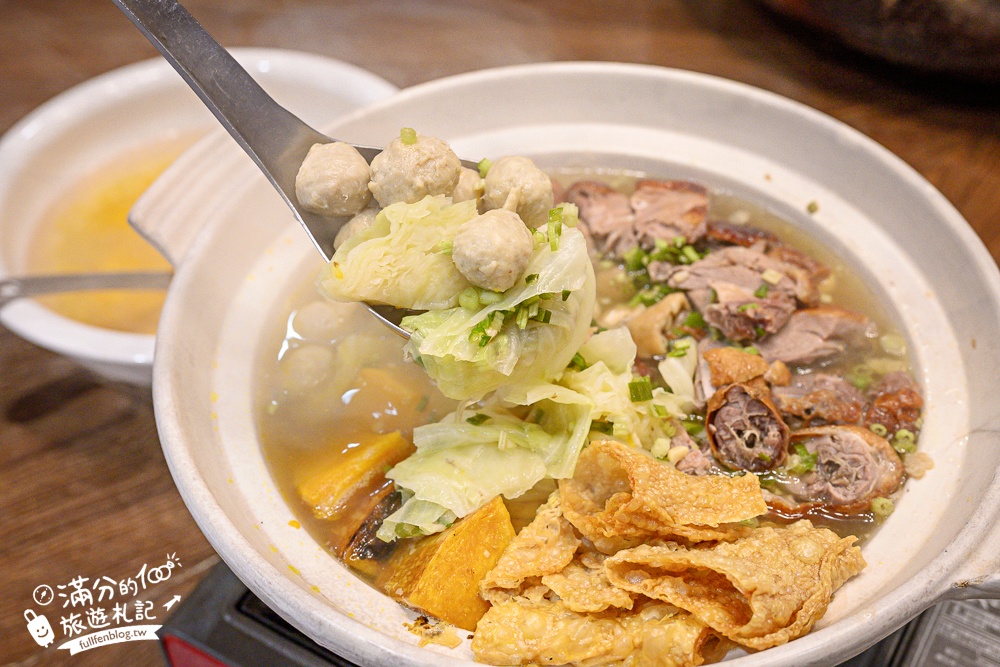 宜蘭礁溪美食餐廳推薦【光鮮生活美食館】招牌烤櫻桃鴨.一鴨三吃加外火焰大蝦好精彩.視覺與味覺的雙重滿足! 宜蘭礁溪美食餐廳推薦【光鮮生活美食館】招牌烤櫻桃鴨.一鴨三吃加外火焰大蝦好精彩.視覺與味覺的雙重滿足!