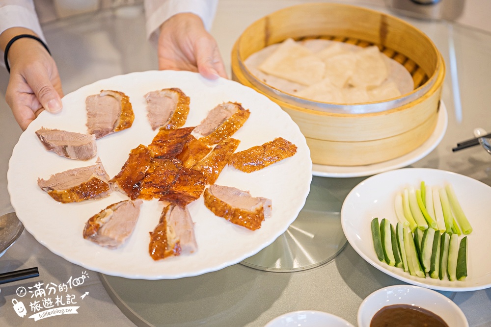 【彰化馥御花園酒店】最新花現烤鴨桌菜饗宴,超澎湃一鴨三吃,4-6人只要3999! 【彰化馥御花園酒店】最新花現烤鴨桌菜饗宴,超澎湃一鴨三吃,4-6人只要3999!