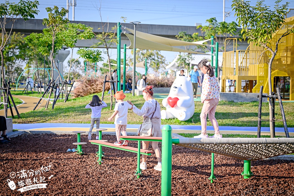 彰化【田中熊趣米公園】最新熊主題親子遊戲場.滑梯.沙坑.滑索一次滿足.還能近距離看高鐵奔馳!