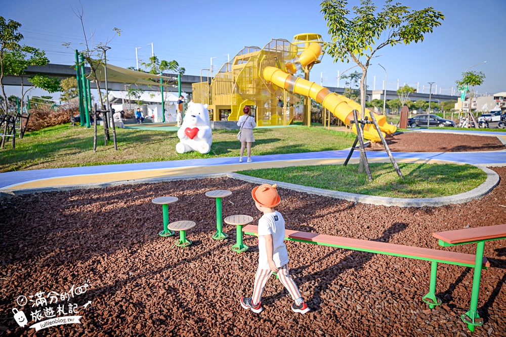 彰化【田中熊趣米公園】最新熊主題親子遊戲場.滑梯.沙坑.滑索一次滿足.還能近距離看高鐵奔馳!