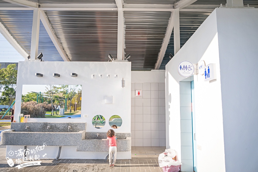 彰化【田中熊趣米公園】最新熊主題親子遊戲場.滑梯.沙坑.滑索一次滿足.還能近距離看高鐵奔馳!
