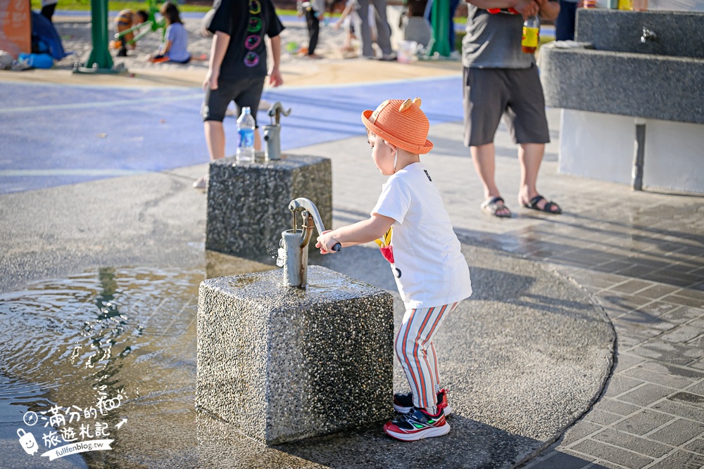 彰化【田中熊趣米公園】最新熊主題親子遊戲場.滑梯.沙坑.滑索一次滿足.還能近距離看高鐵奔馳!