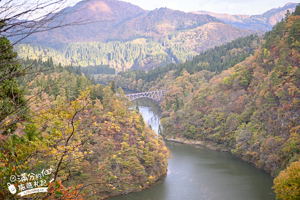 【福島第一只見線鐵橋觀景台】交通方式&火車通行時刻表.鐵道迷必朝聖的仙境美景,日本鐵道景色天花板!