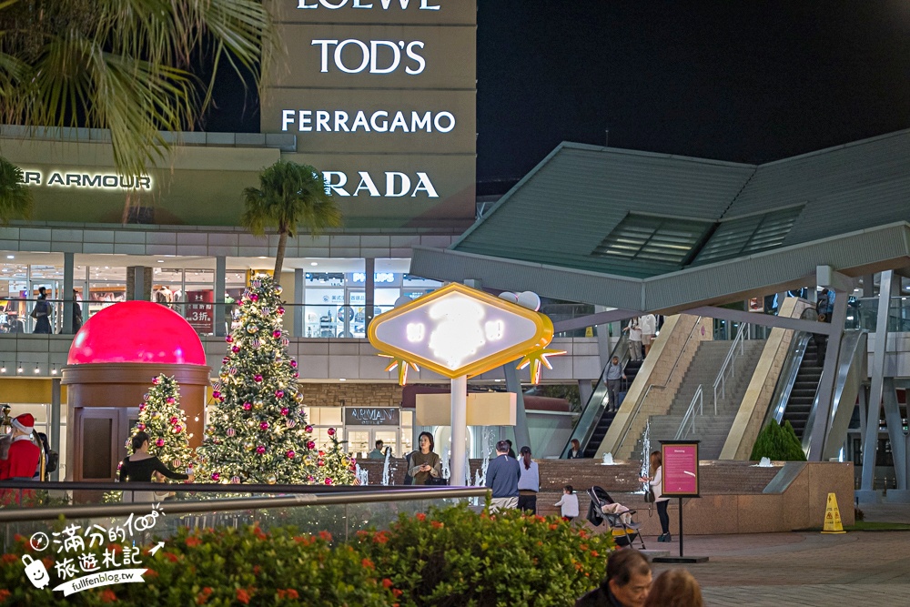 【2025華泰名品城聖誕村開村啦】璀璨20米聖誕樹飄雪.打卡復古飯店和摩登粉紅舞台! 【2025華泰名品城聖誕村開村啦】璀璨20米聖誕樹飄雪.打卡復古飯店和摩登粉紅舞台!