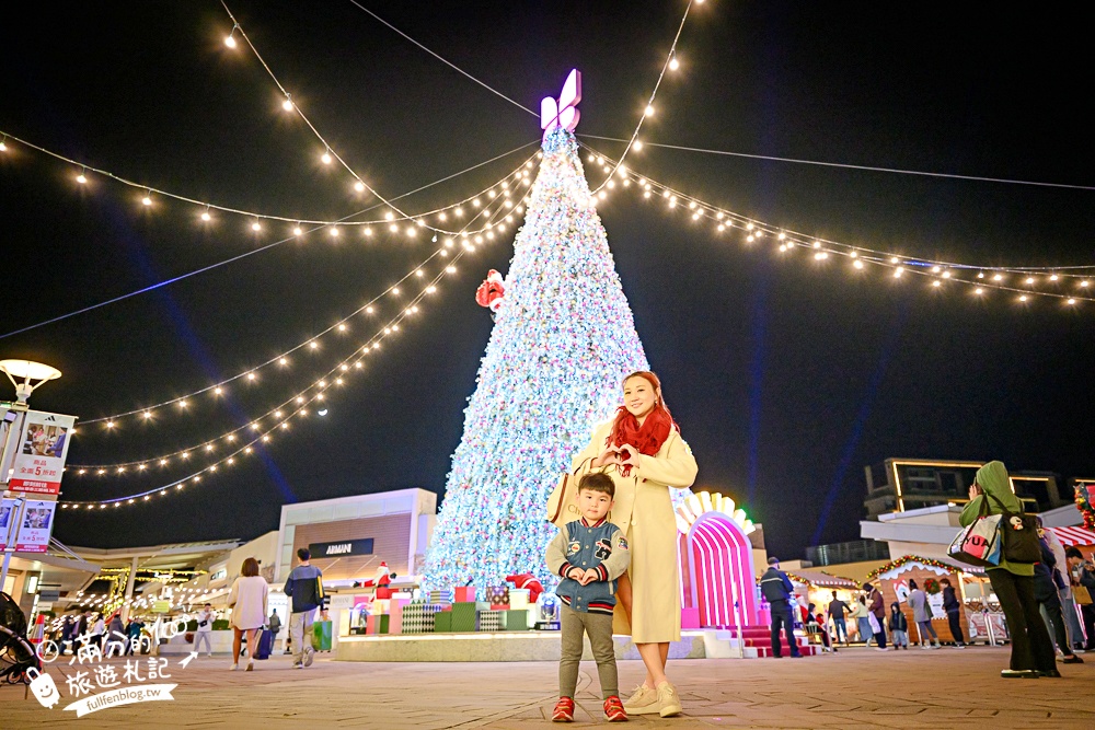 【2025華泰名品城聖誕村開村啦】璀璨20米聖誕樹飄雪.打卡復古飯店和摩登粉紅舞台! 【2025華泰名品城聖誕村開村啦】璀璨20米聖誕樹飄雪.打卡復古飯店和摩登粉紅舞台!