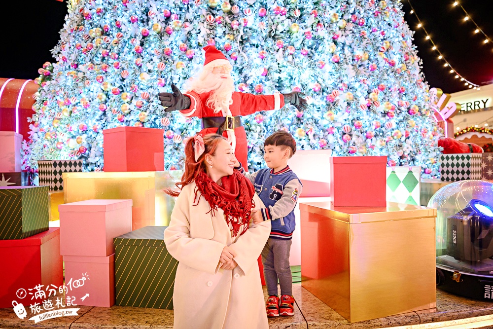 【2025華泰名品城聖誕村開村啦】璀璨20米聖誕樹飄雪.打卡復古飯店和摩登粉紅舞台! 【2025華泰名品城聖誕村開村啦】璀璨20米聖誕樹飄雪.打卡復古飯店和摩登粉紅舞台!