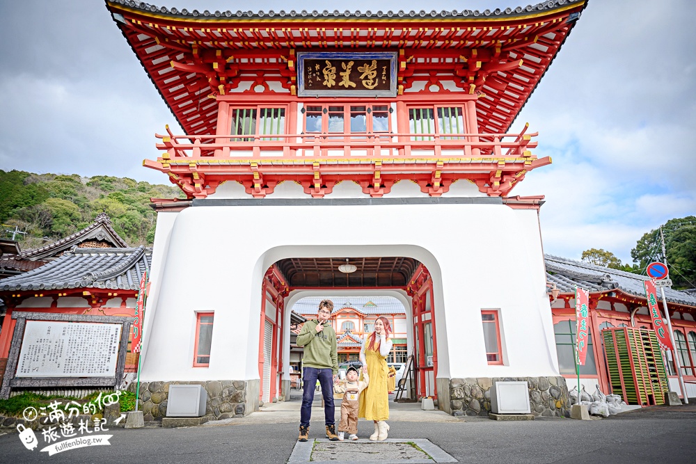 【九州佐賀武雄景點一日遊】TOP10個武雄景點推薦.泡武雄溫泉.吃佐賀牛便當.拍歷史塔樓.最美圖書館和歐風城堡陶瓷公園!