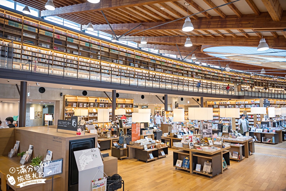 【九州佐賀武雄景點一日遊】TOP10個武雄景點推薦.泡武雄溫泉.吃佐賀牛便當.拍歷史塔樓.最美圖書館和歐風城堡陶瓷公園!