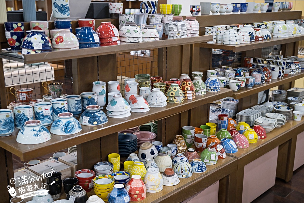 【九州佐賀武雄景點一日遊】TOP10個武雄景點推薦.泡武雄溫泉.吃佐賀牛便當.拍歷史塔樓.最美圖書館和歐風城堡陶瓷公園!