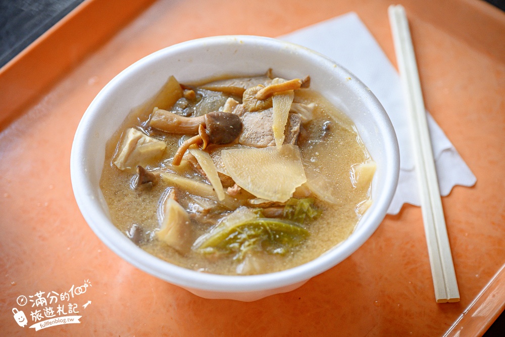 日本東北【鳴子峽】宮城賞楓景點推薦.走峽谷.賞紅楓.看奇岩.觀瀑布.必拍大深沢橋壯闊的拱橋景觀!