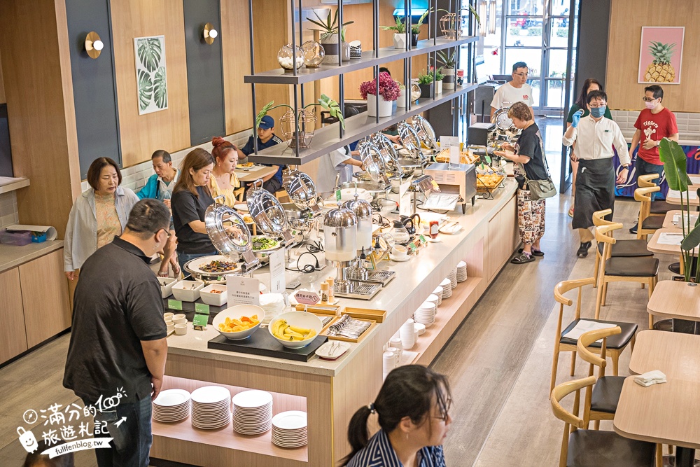 高雄平價飯店推薦【康橋商旅六合夜市中正館】近六合夜市&高雄捷運美麗島站.自助吧早餐澎湃美味!